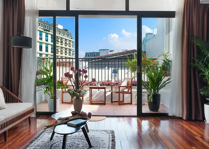 Luxe Paradise Hotel 22 Nam Ngu Street