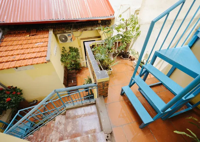 Homestay And Eggcoffee Central Hanoi Old Quarter